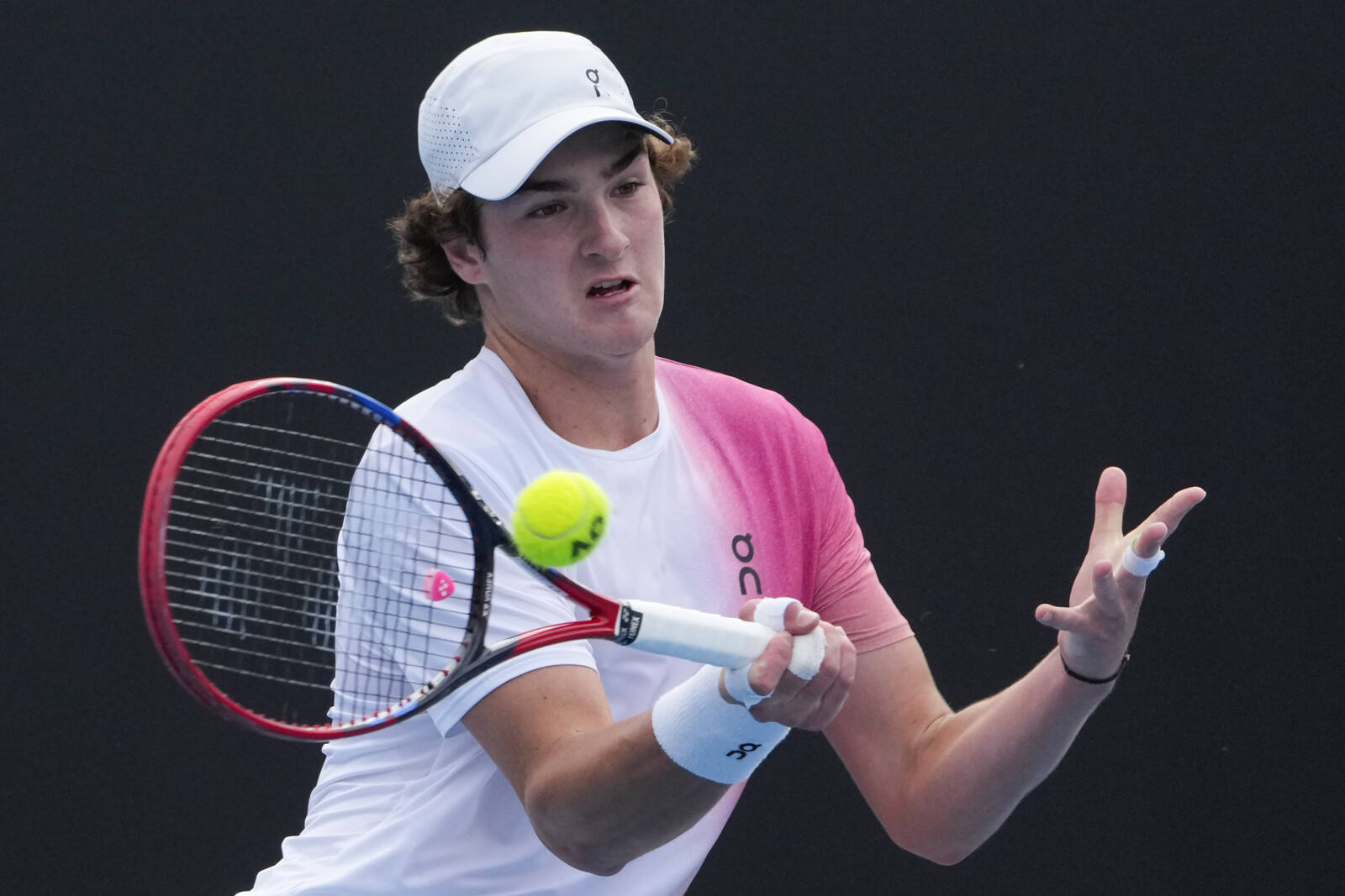 18-year-old star fell in thriller