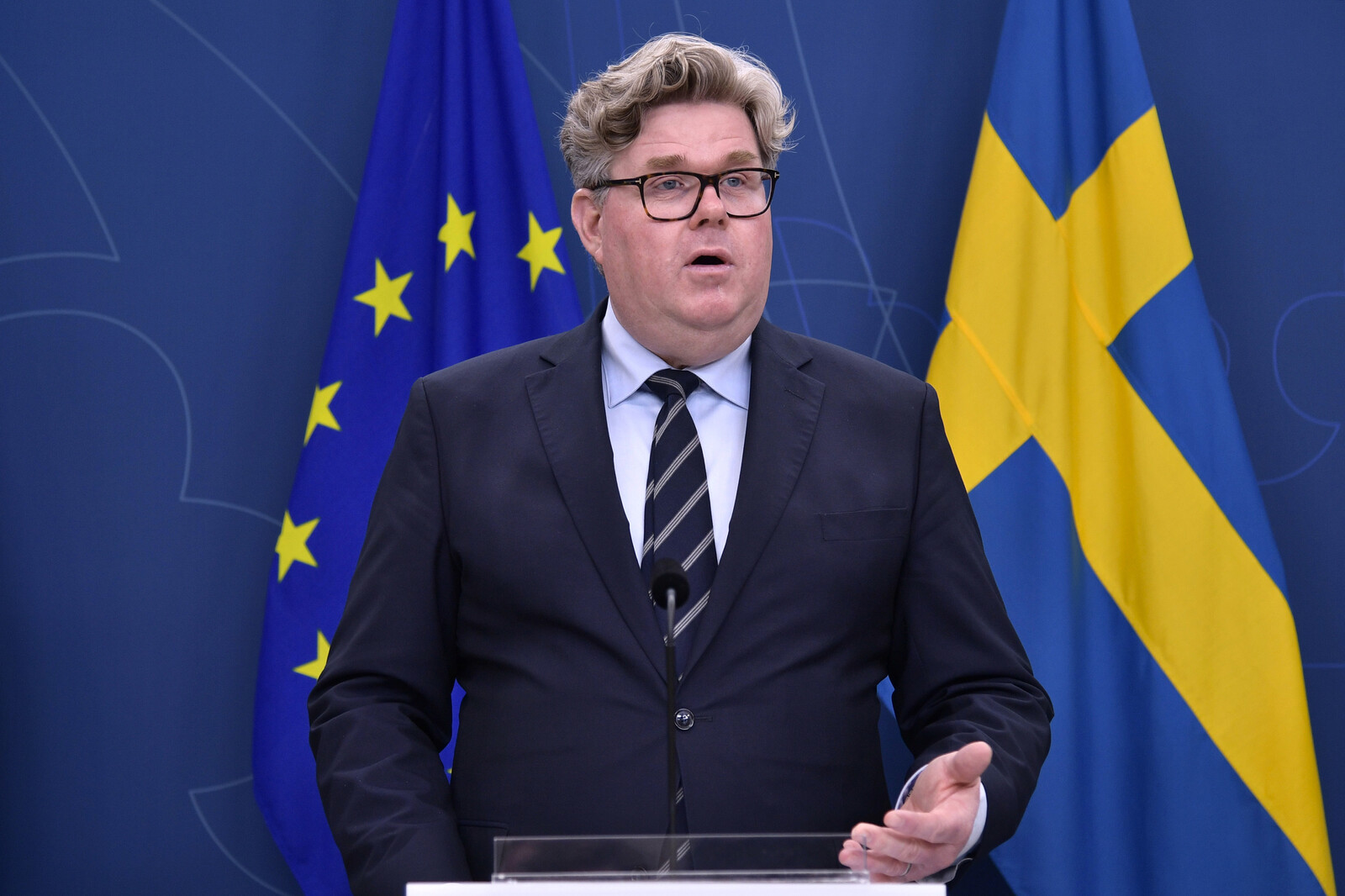 Justice Minister Comments on Serious Suspected Crime in Spy Case