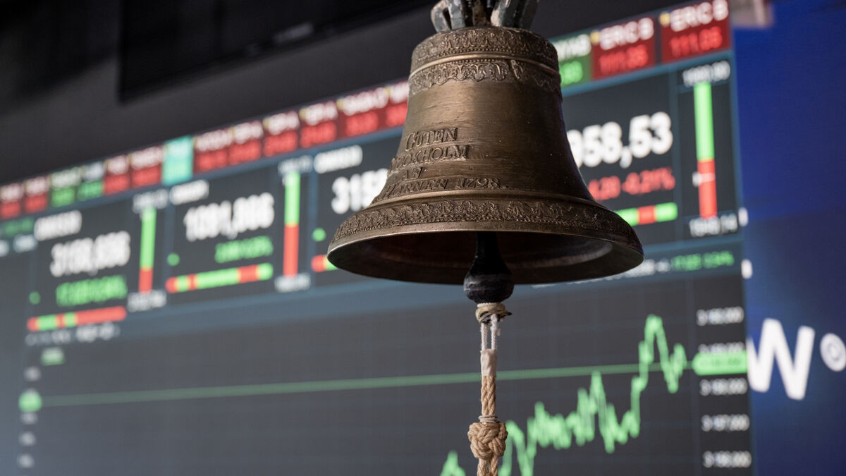 Stockholm stocks slip as Saab rises after Ukraine fighter jet deal