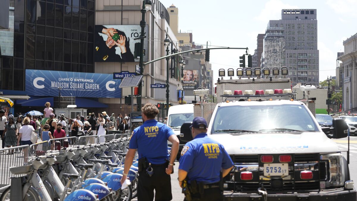 Taylor Swift paid more than $160,000 for street closures ahead of wedding, New York mayor says