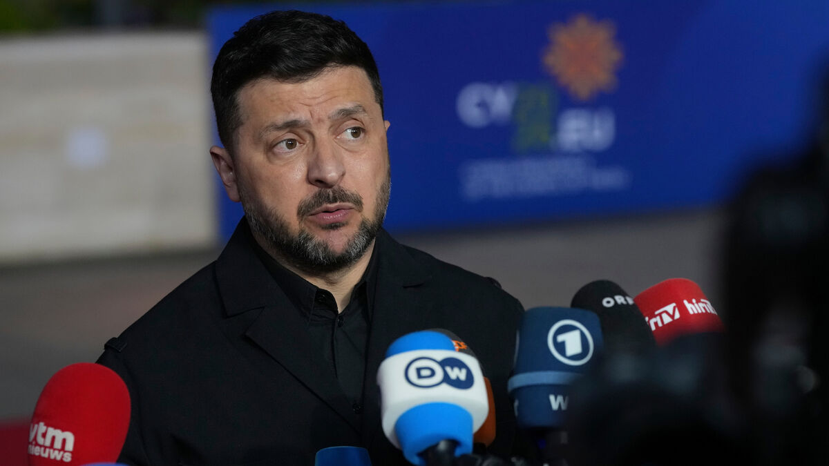 Zelensky: Ukraine ready to open