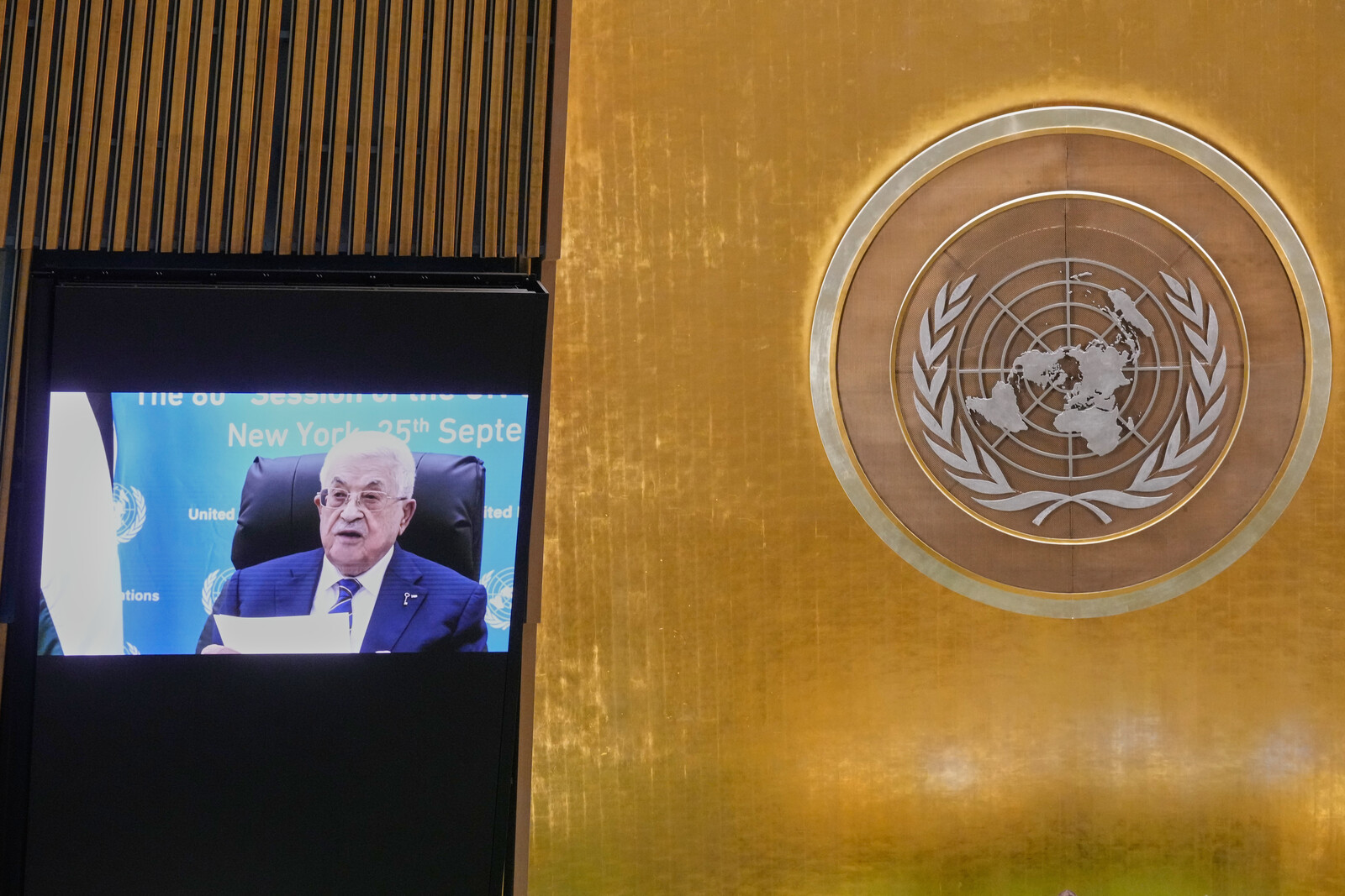 Abbas: Palestinians Committed to Homeland