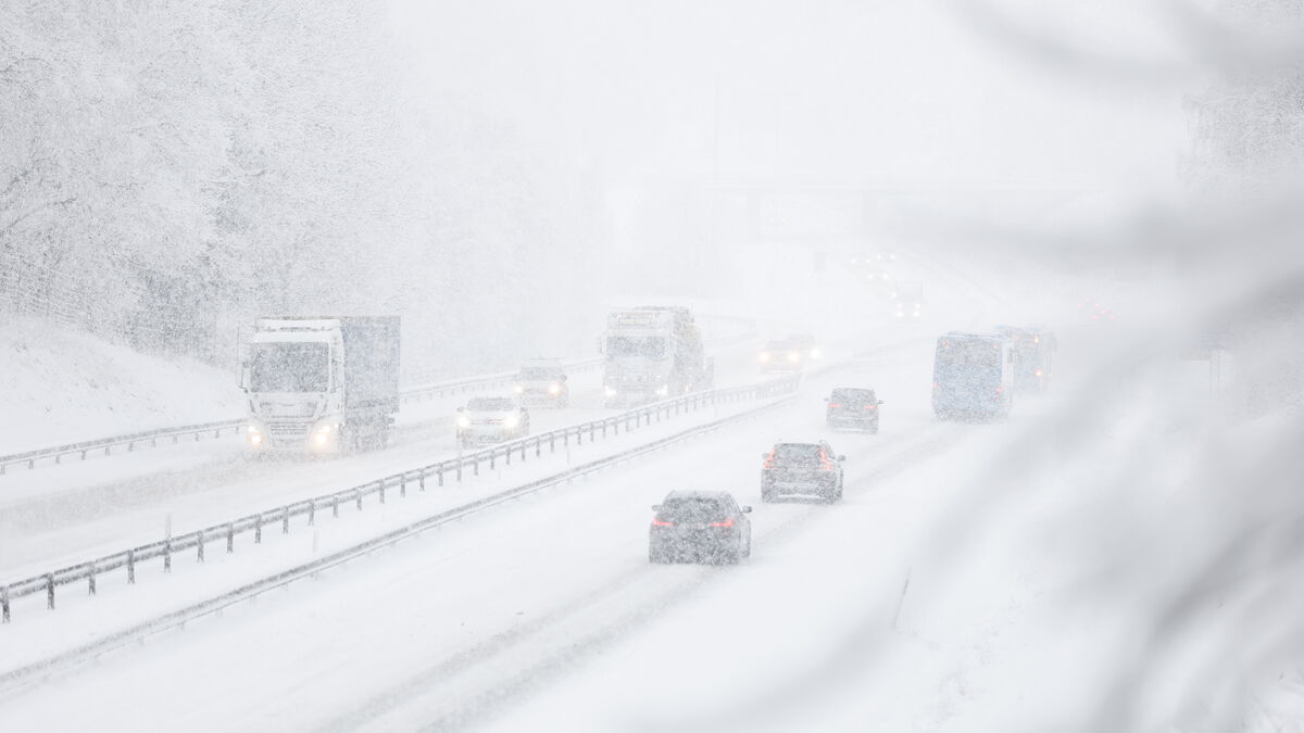 Several accidents in heavy snowfall