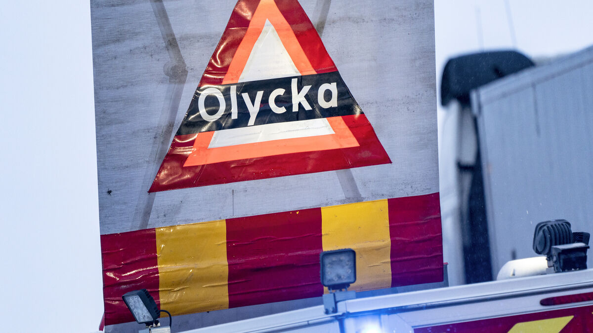 E4 north of Gävle reopened after multi-vehicle pile-up