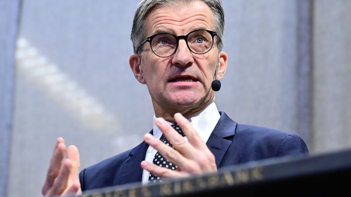 Riksbank holds key rate at 1.75 percent, signals possible hike later this year