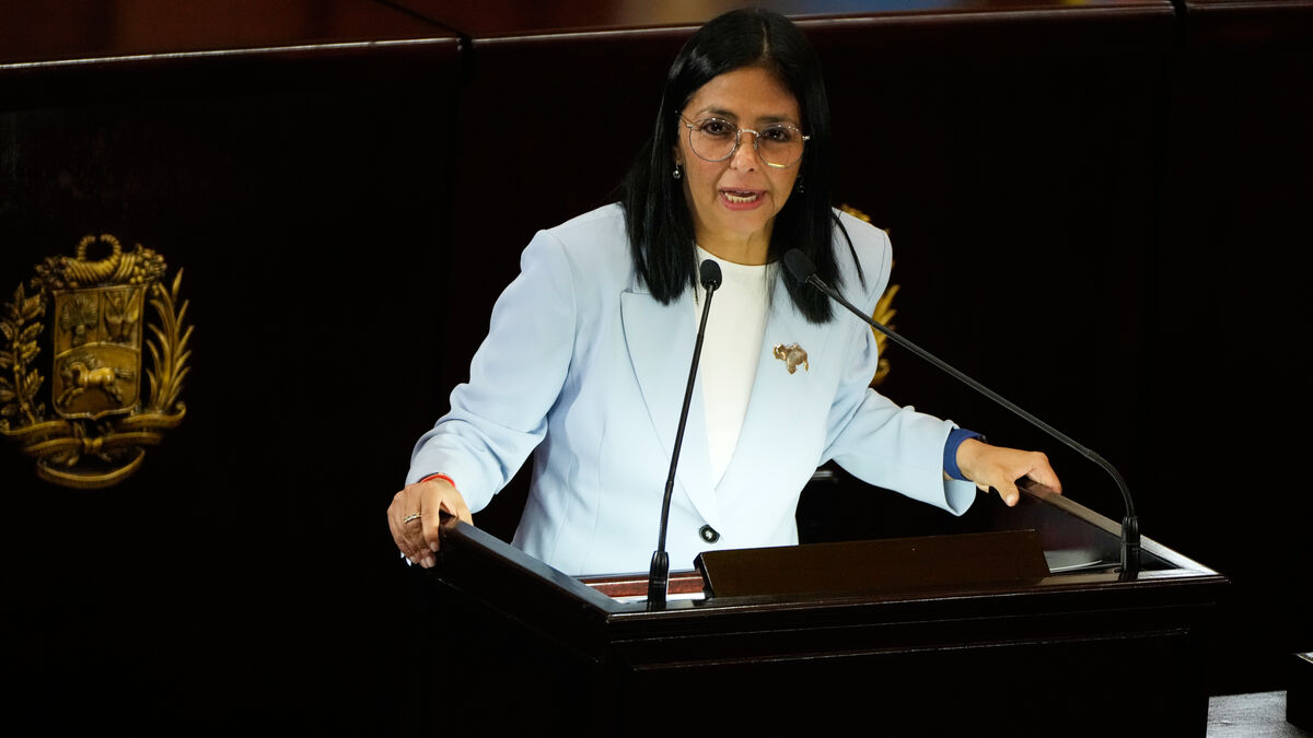 Interim president Delcy Rodríguez proposes