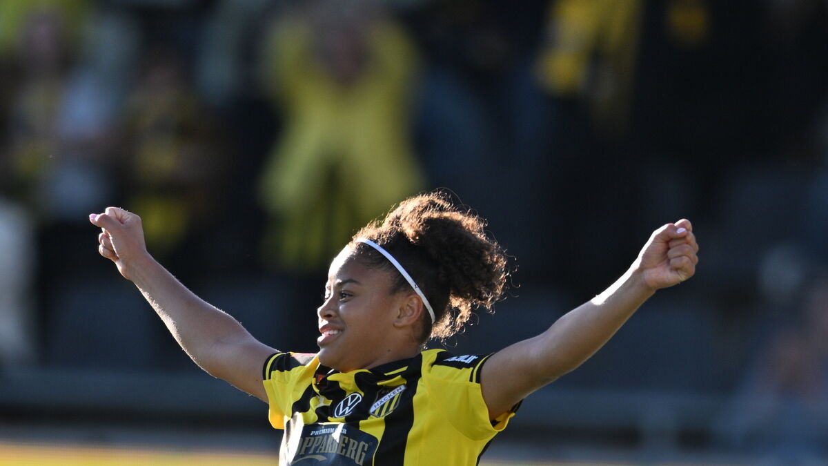 Schröder tops Swedish women's league scoring after double