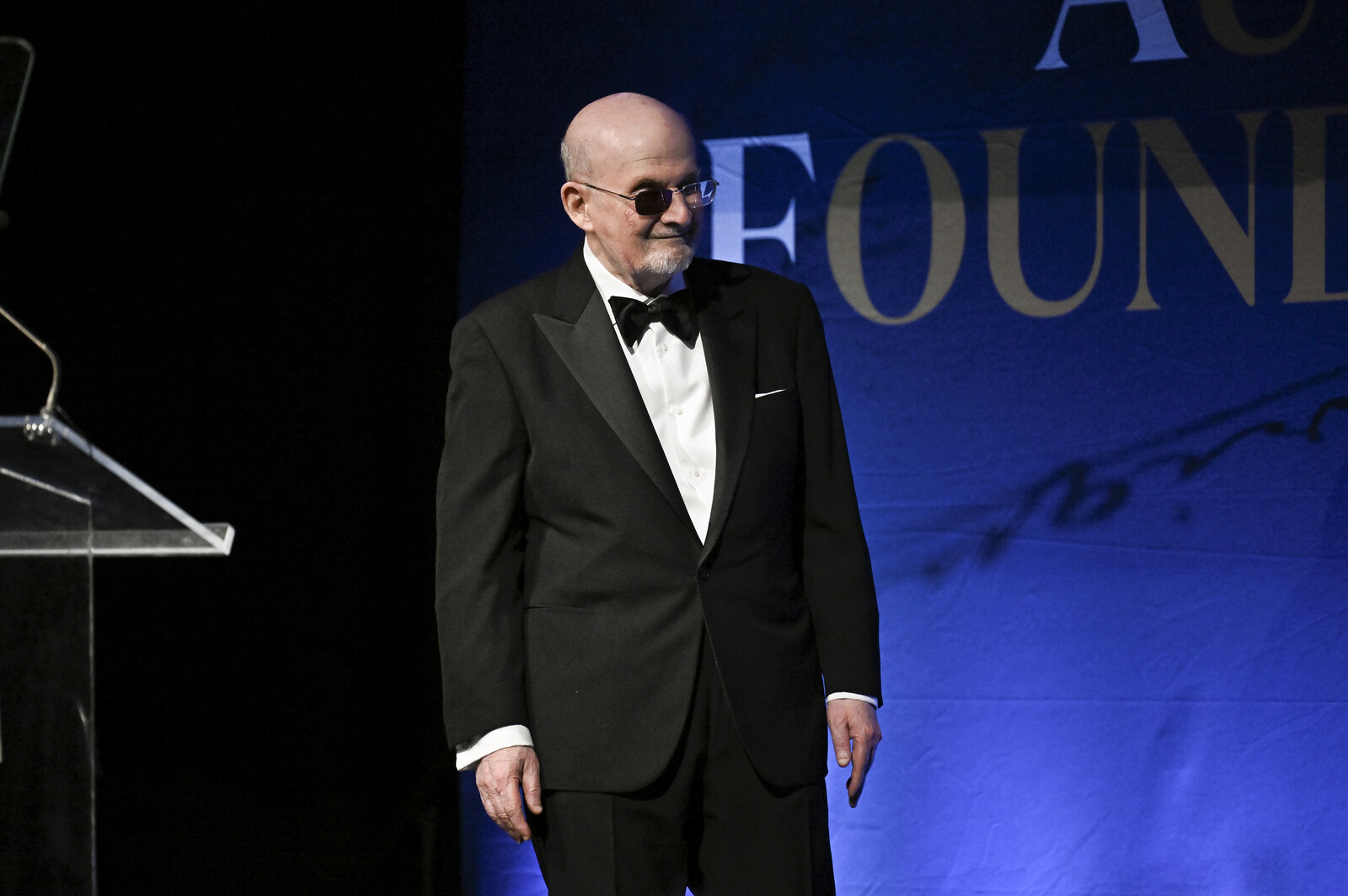 Rushdie Expresses Satisfaction with Attacker's 25-Year Sentence