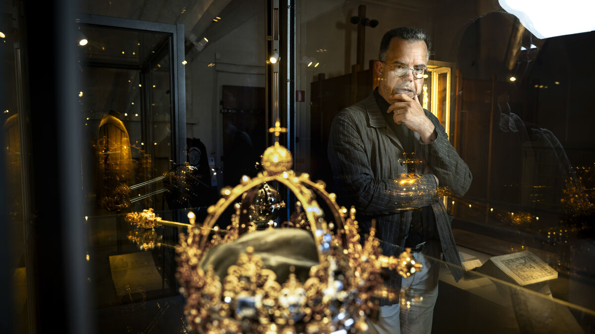 Strängnäs cathedral regalia heist still
