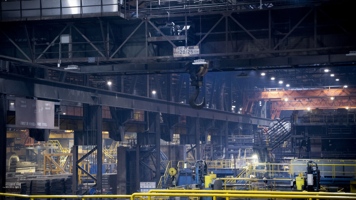 Swedish industry remains under high pressure as PMI rises to 56.1