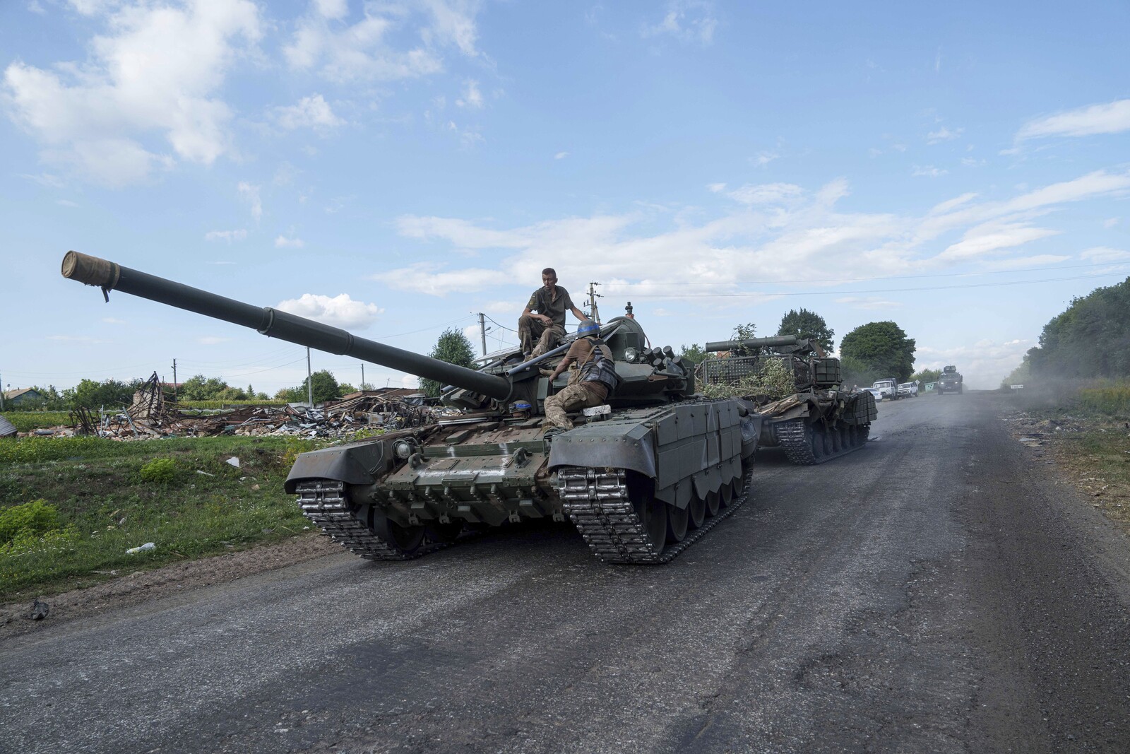 Allegations: Google Images Show Military in Ukraine