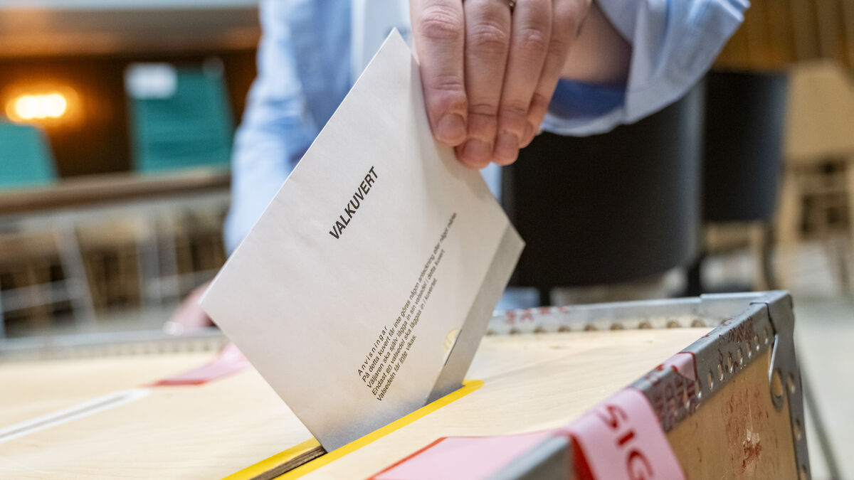 Election Authority: More than 90,000
