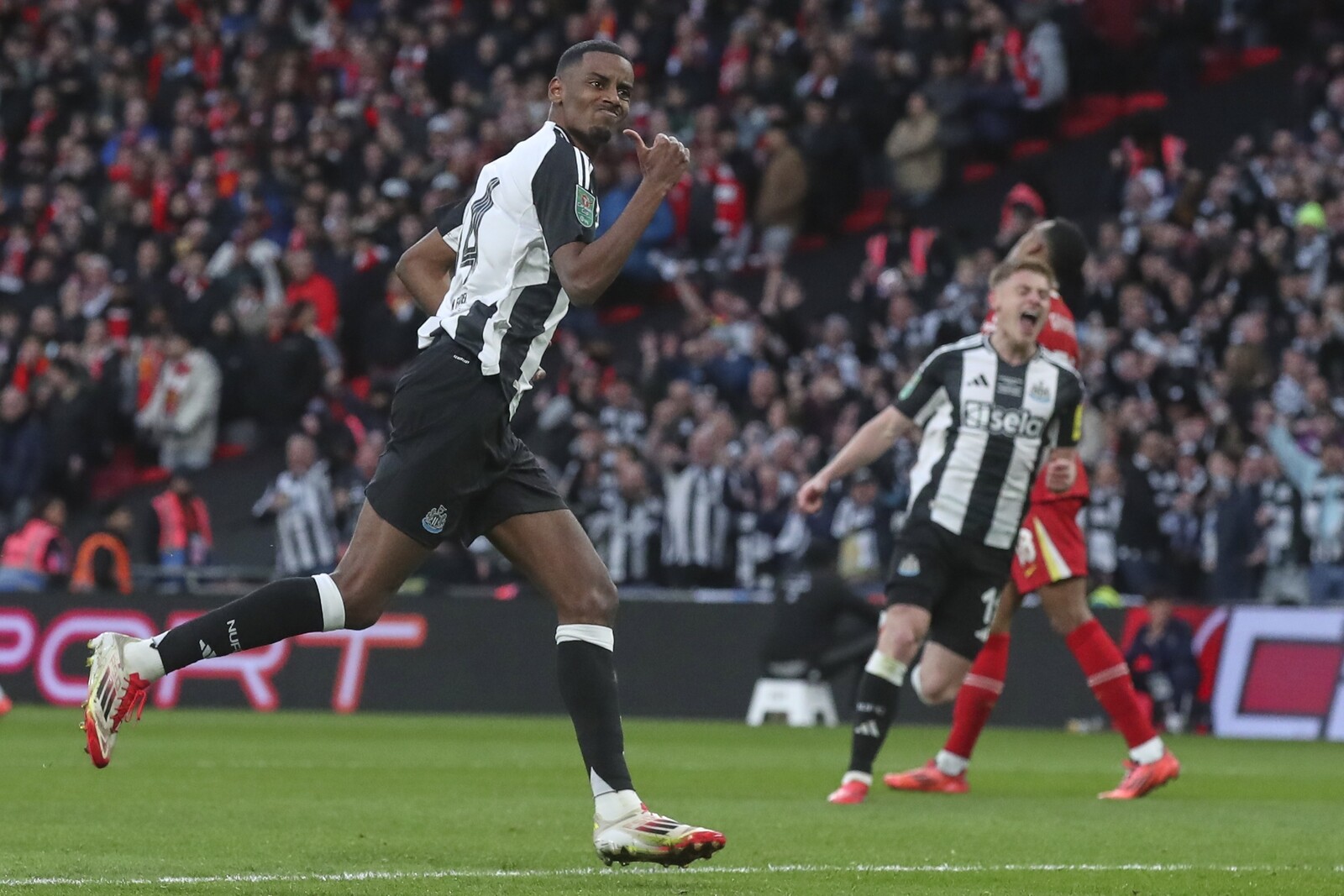 Alexander Isak Joins Liverpool: Aiming to Make History