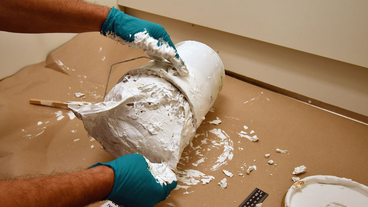 Network charged over hashish hidden in paint cans in Stockholm area