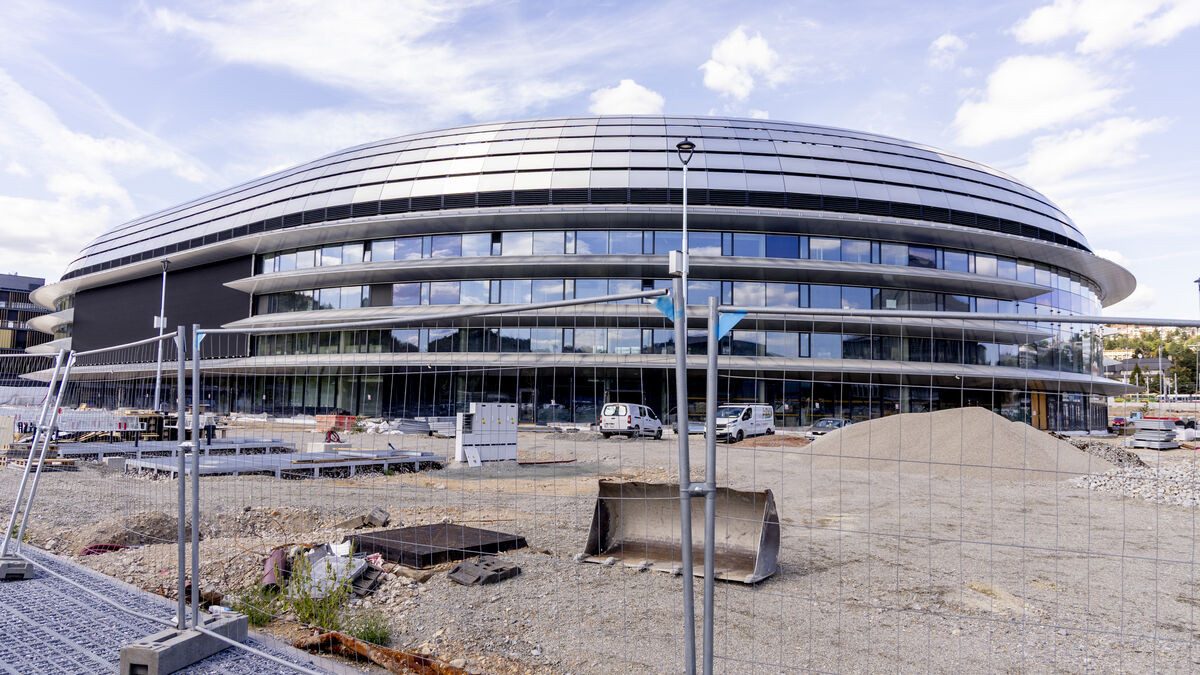 Sweden’s European Championship match moved from new Brno arena to exhibition hall