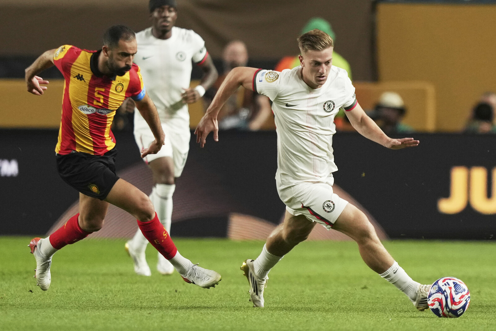 Chelsea Advances to Club World