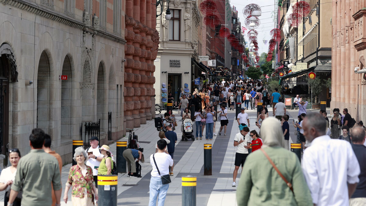 Swedish households grow less pessimistic as confidence rises in July