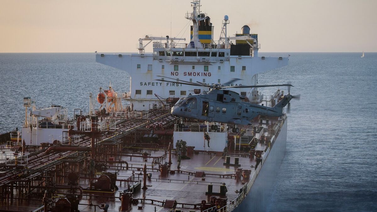 Russian warship fired warning shots