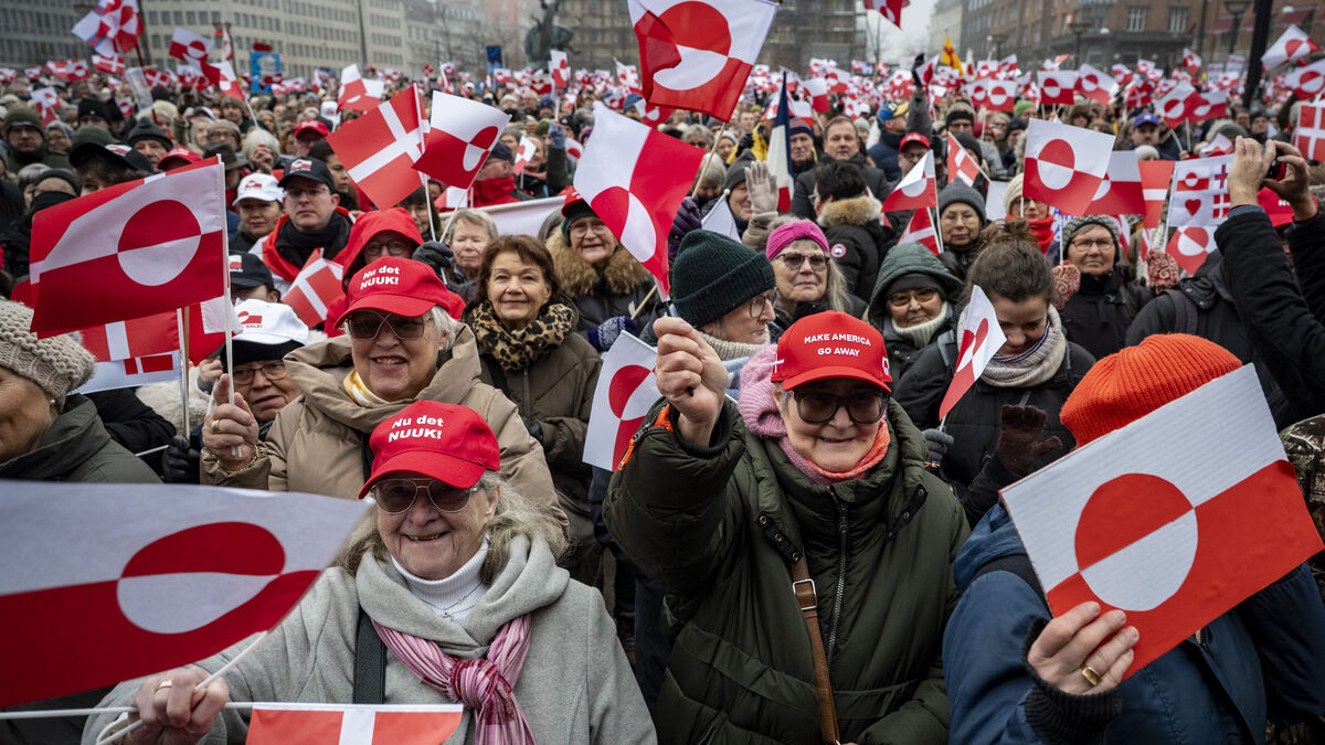 Thousands demonstrate in Copenhagen against Trump's Greenland threat