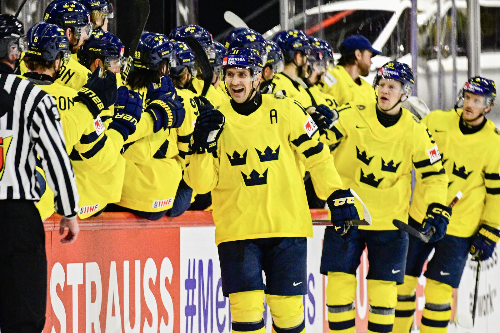 Mikael Backlund Leads Sweden to