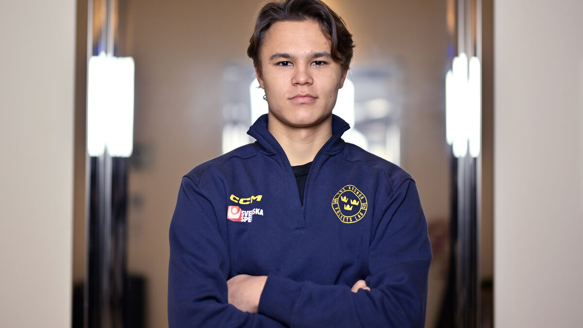 Herman Liv back at HV71 - can wear dad's No. 1