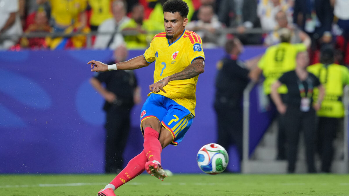 Colombia through to World Cup round of 16 after 1-0 win over Ghana