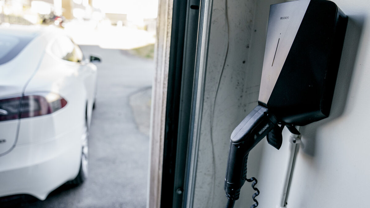 Electric car charging is now often cheaper during the day in southern Sweden