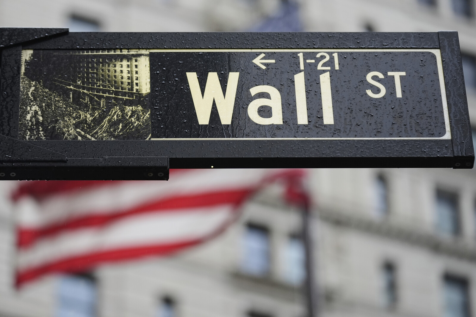 US Stock Market Gains as Tesla Leads Technology Sector Rebound