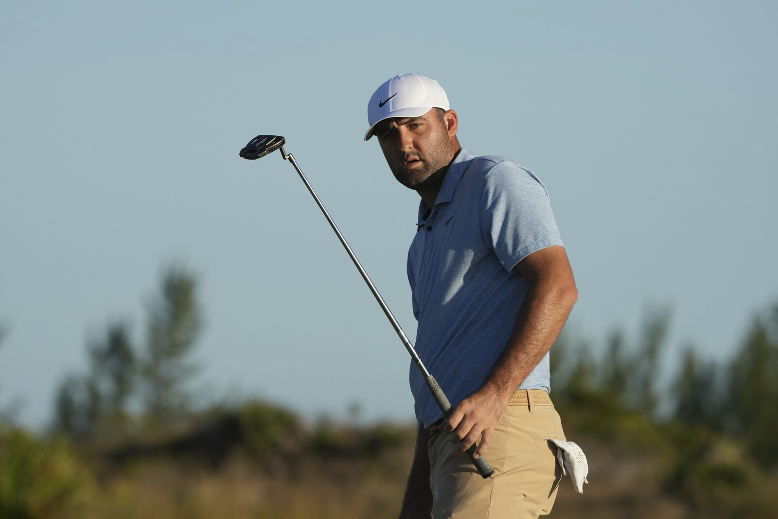 Scheffler Injured His Hand - Cut Himself at Christmas Dinner