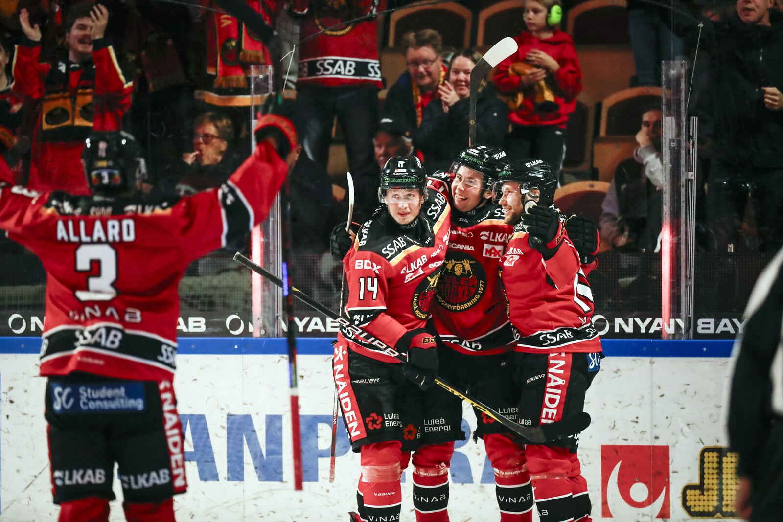 Luleå Triumphs 4-0 Over Växjö