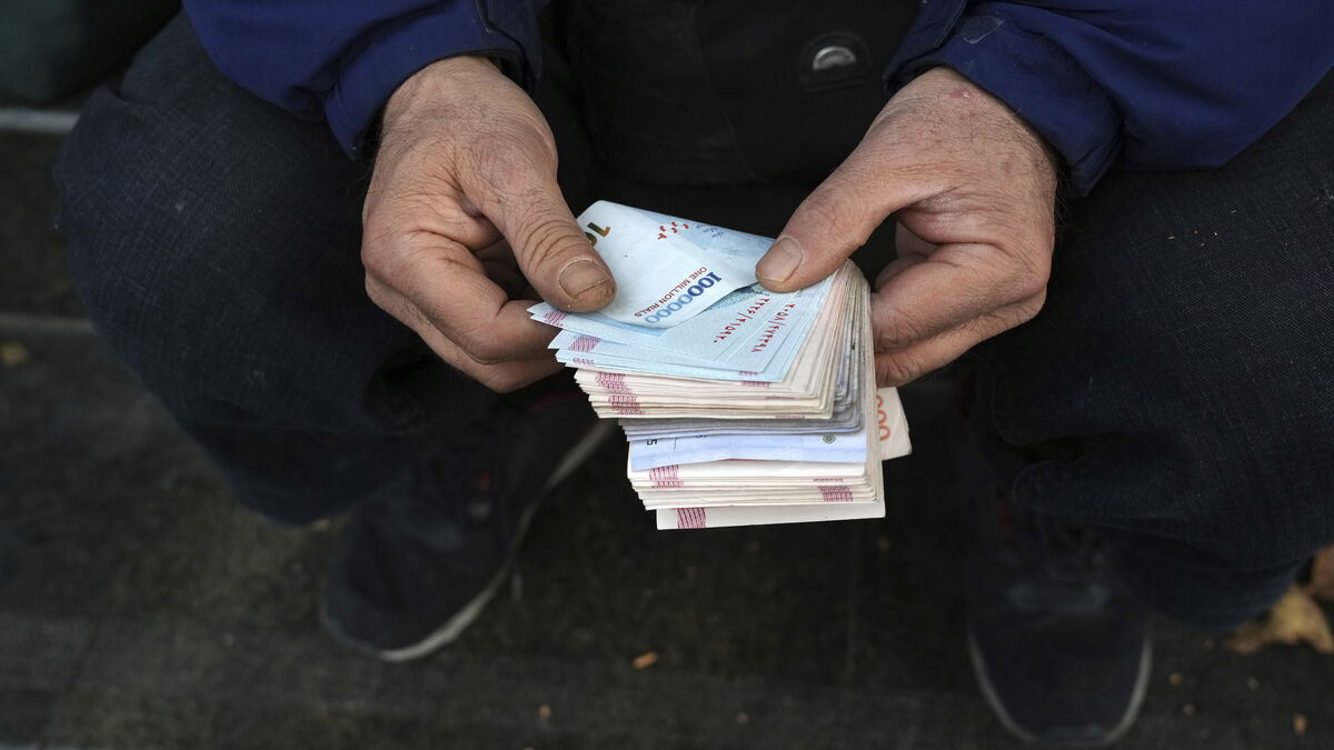 Iran issues new ten-million-rial banknote amid rising inflation