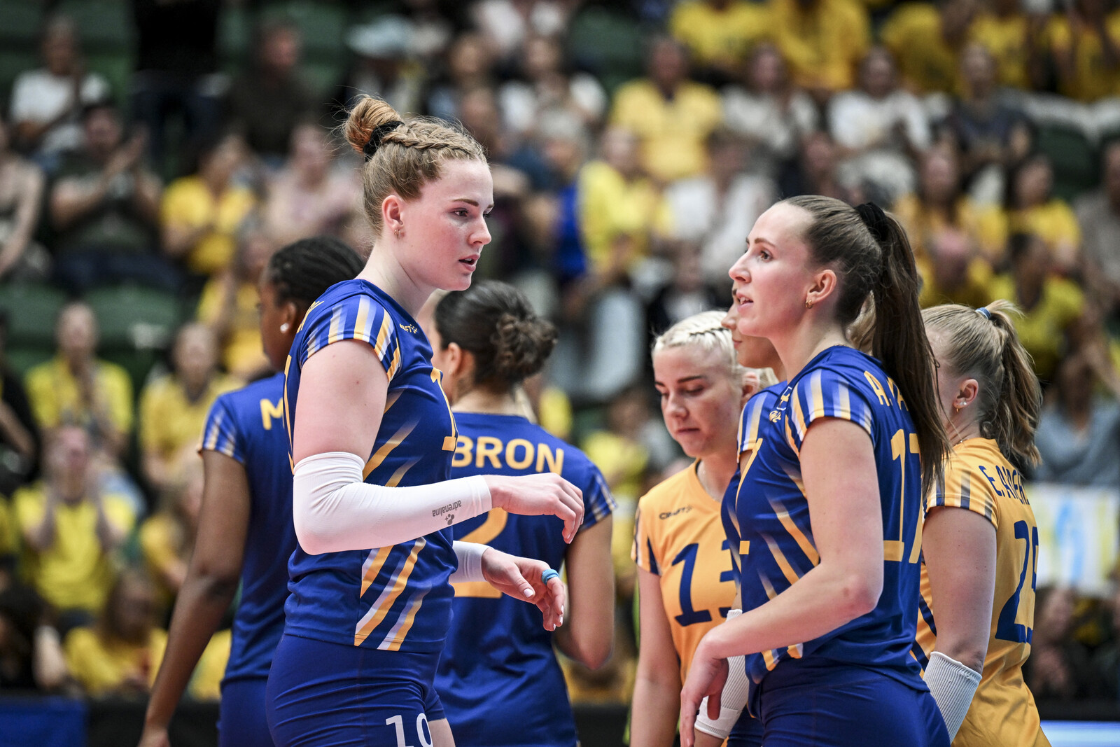 Sweden Suffers Heavy Defeat to Ukraine in Golden League Semifinal