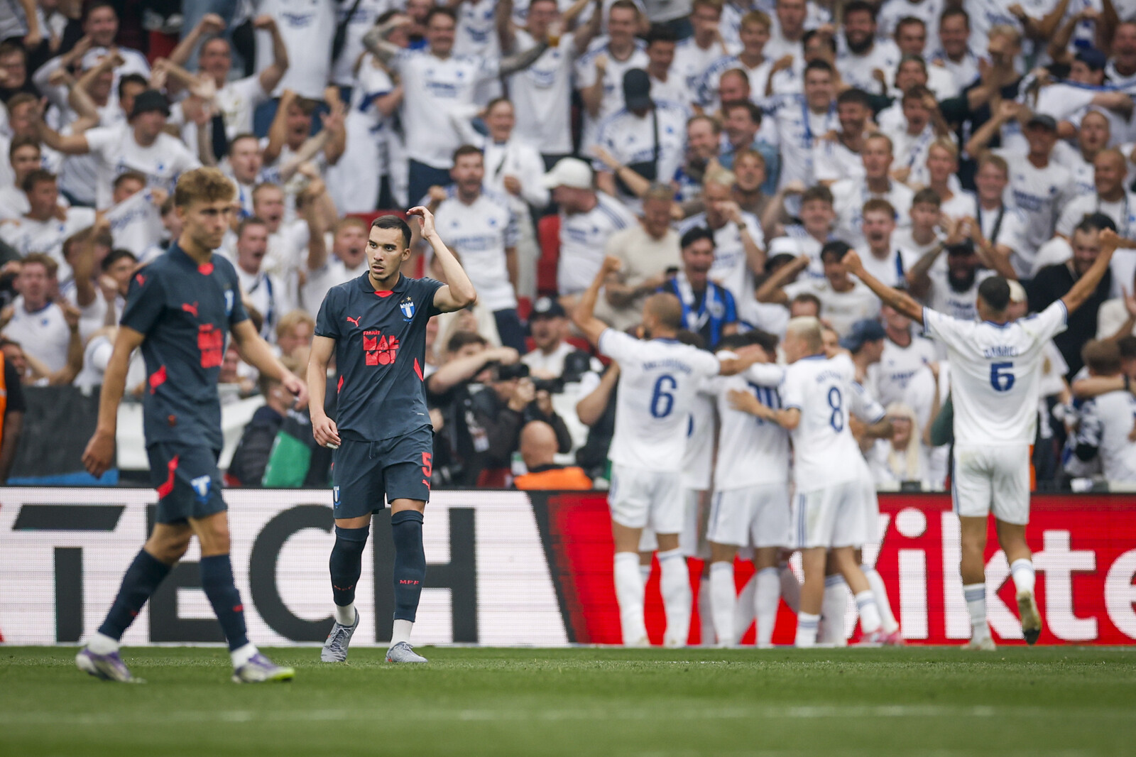 Malmö FF Faces Crushing 5-0 Defeat by FC Copenhagen in Champions League Qualifier