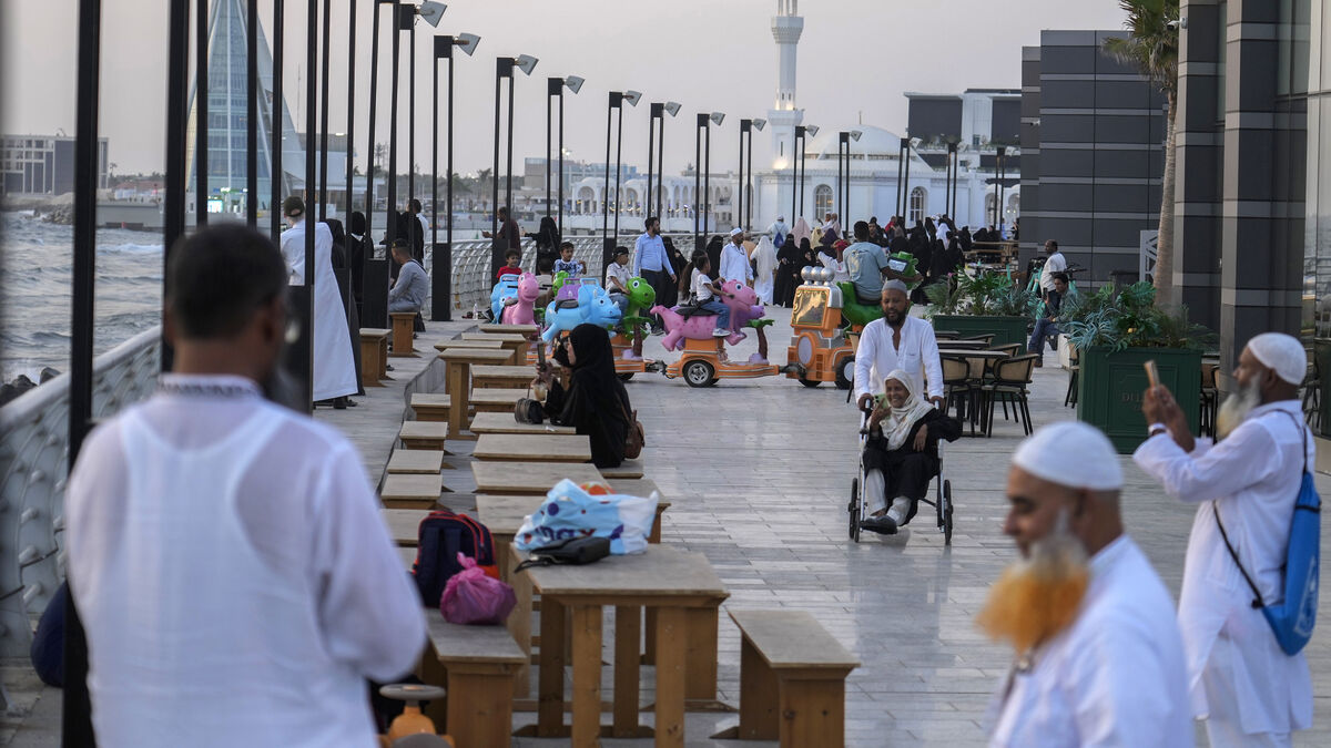 Alcohol ban eased in Saudi