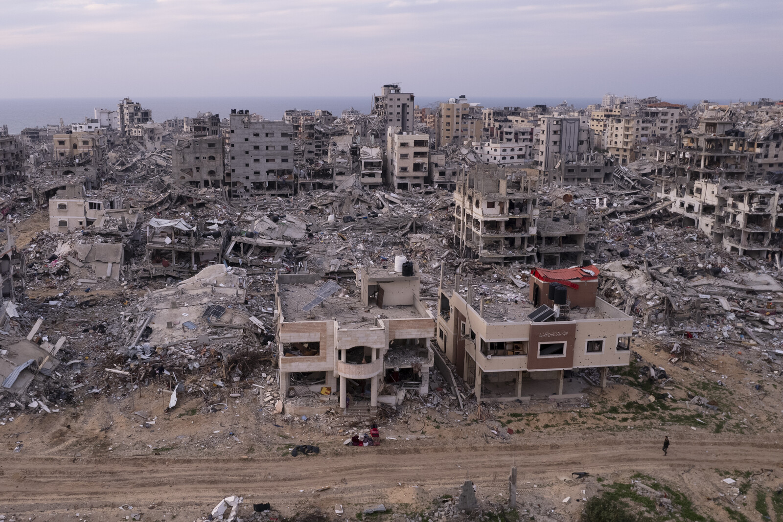 Hamas Loses Contact with Two