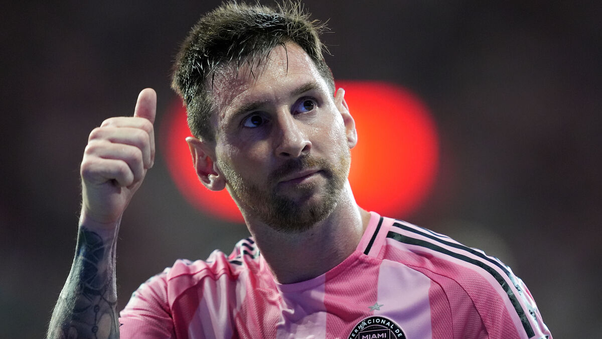 Messi now also a U.S. dollar billionaire