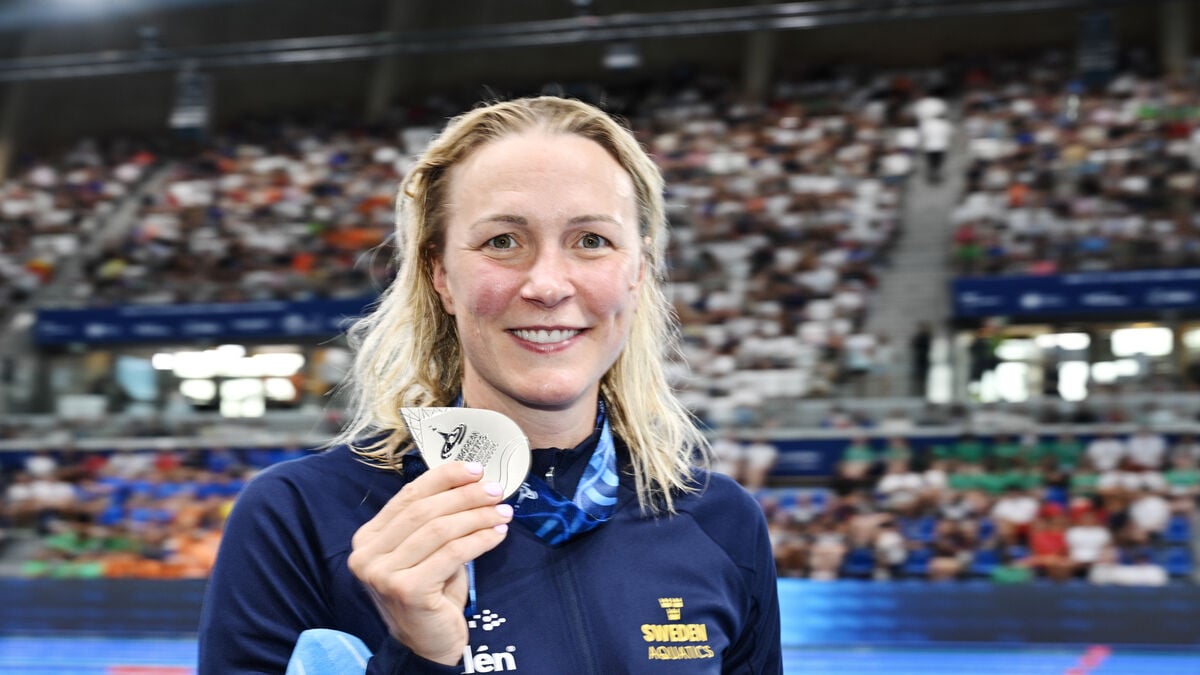 Sarah Sjöström takes silver in 50m freestyle despite fast European Championship final time