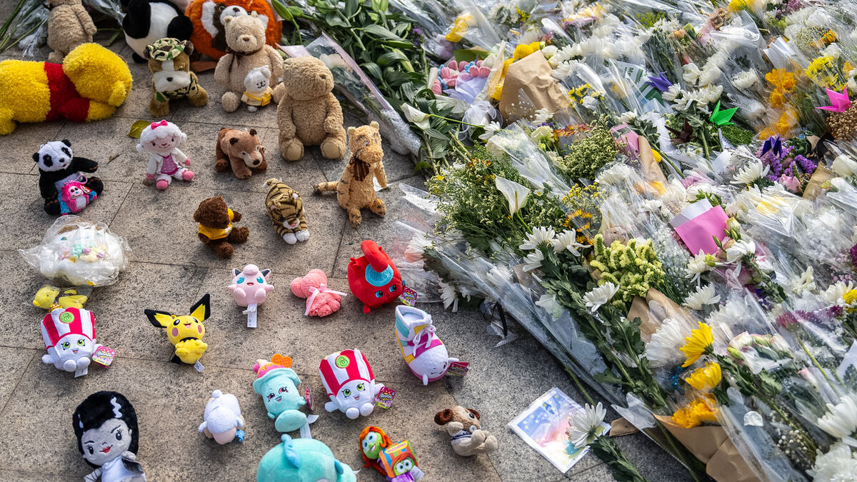 Hong Kong fire: Bodies found