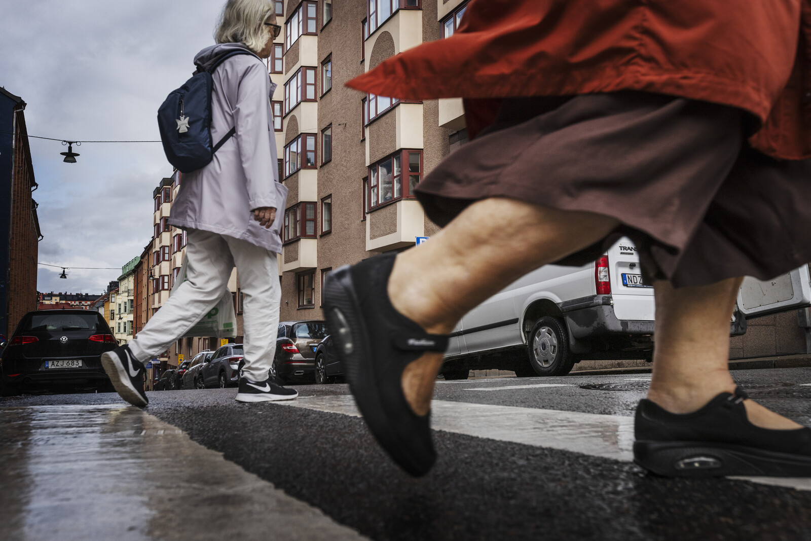 Women Face Challenges in Housing Market Due to Economic Disparities