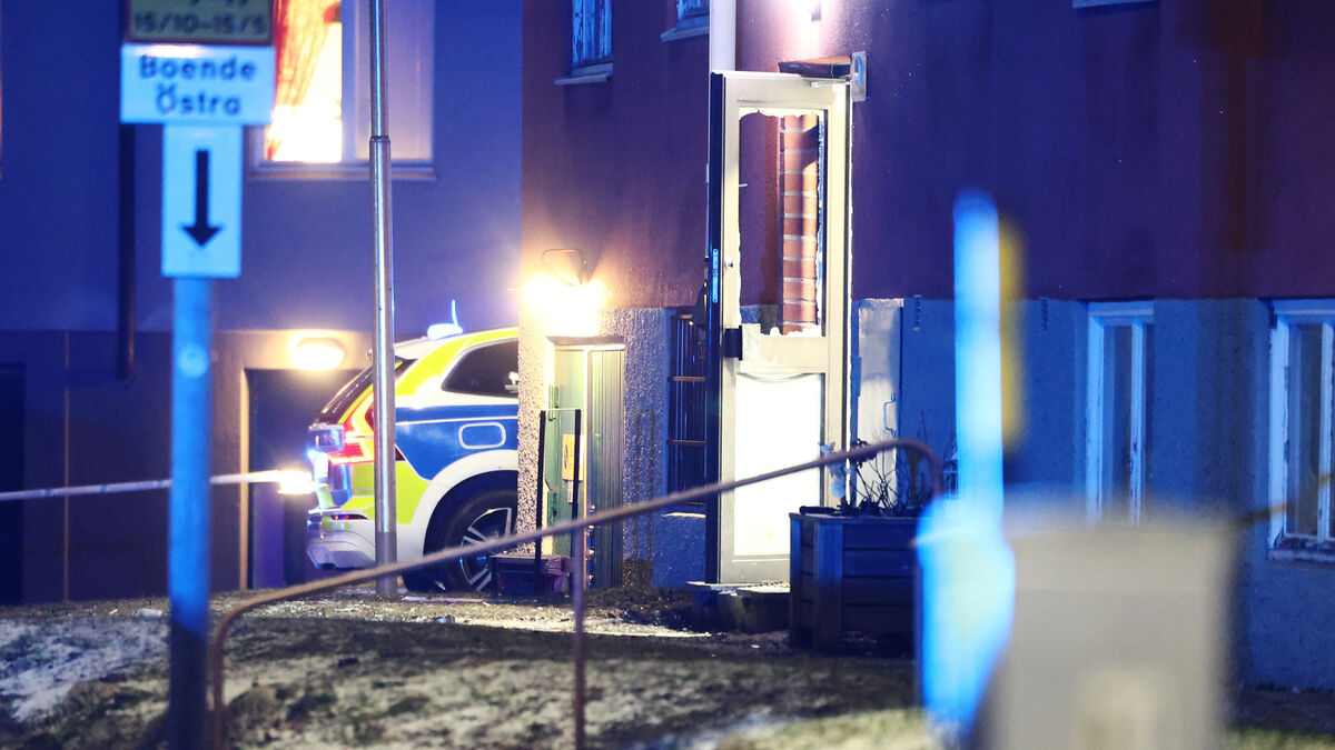 Explosion at apartment building gate