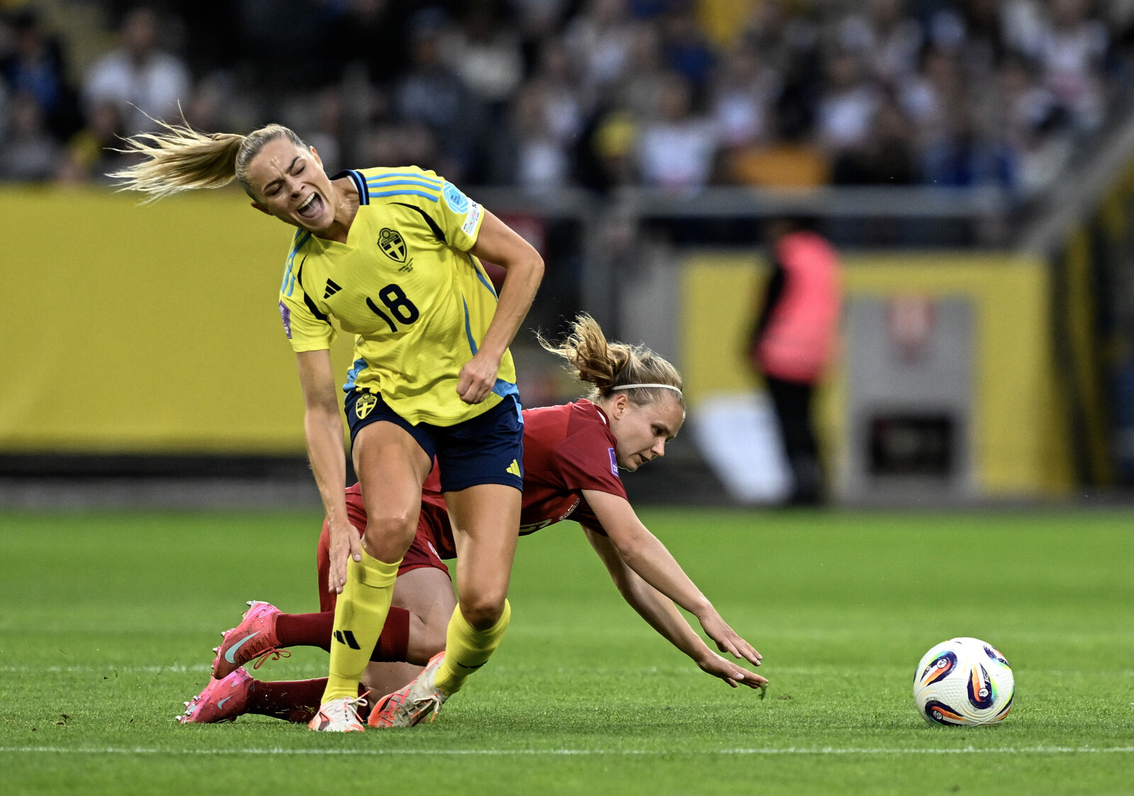 Fridolina Rolfö Injury Update: No Fracture Detected After Denmark Match