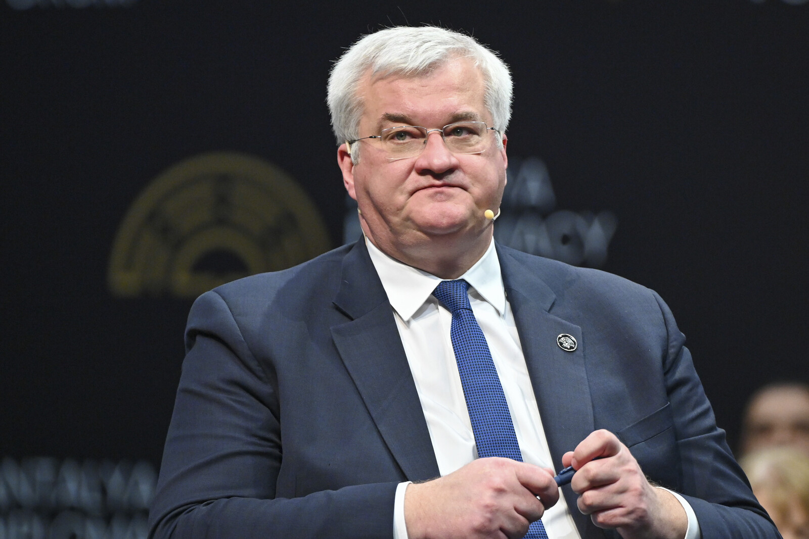 Ukraine's Foreign Minister Urges Russia to Engage in Peace Talks