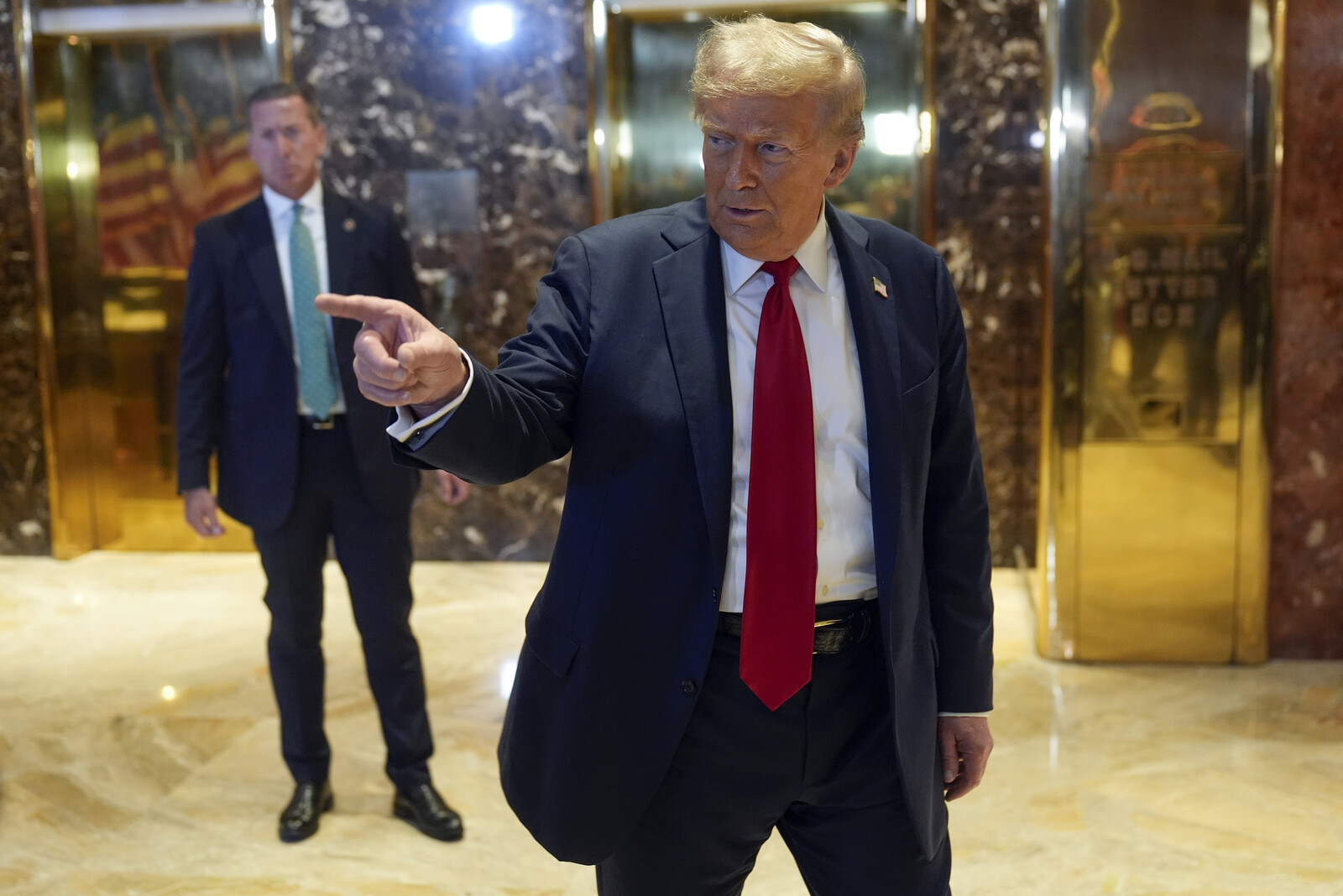 Trump Gives Haley the Cold