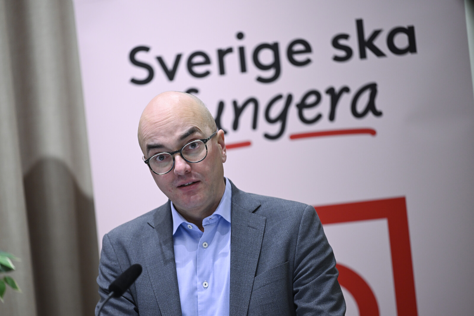LO Economists Call for Child Allowance Increase Amid Economic Pessimism