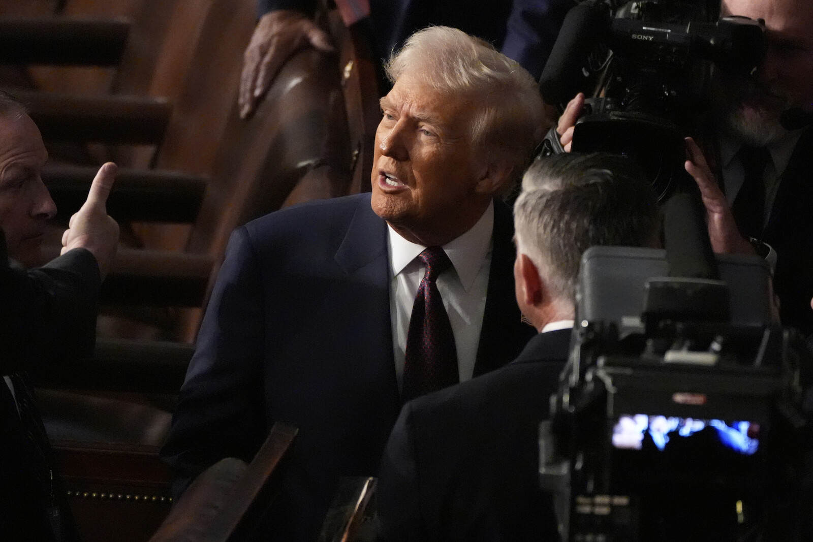Trump threatens Russia with tariffs and sanctions
