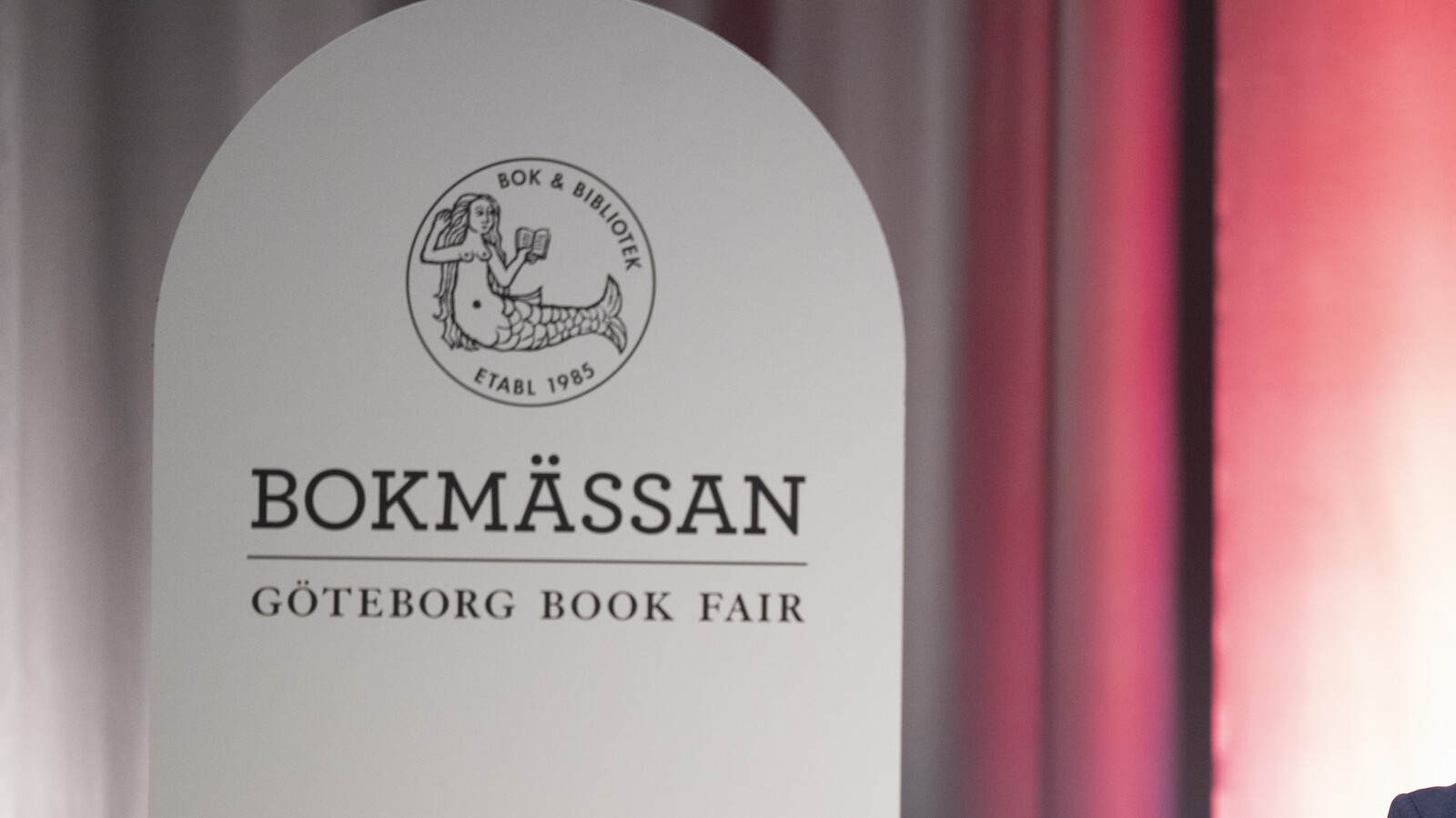 Meta censors the Book Fair's topless mermaid logo
