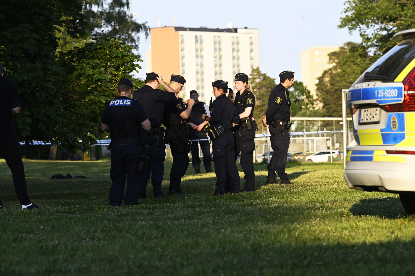 Man Shot in Hässelby Stockholm Police Investigate Attempted Murder