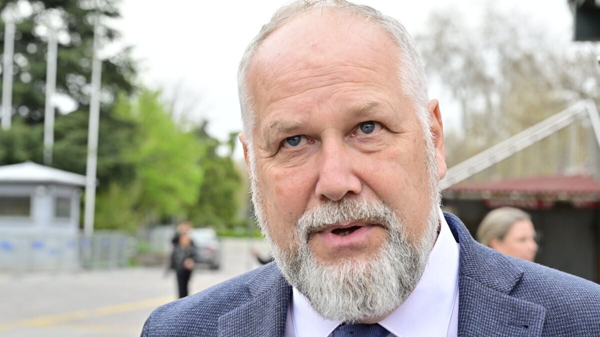 Israel bars Left Party MEP Jonas Sjöstedt from entering country before planned Palestine visit