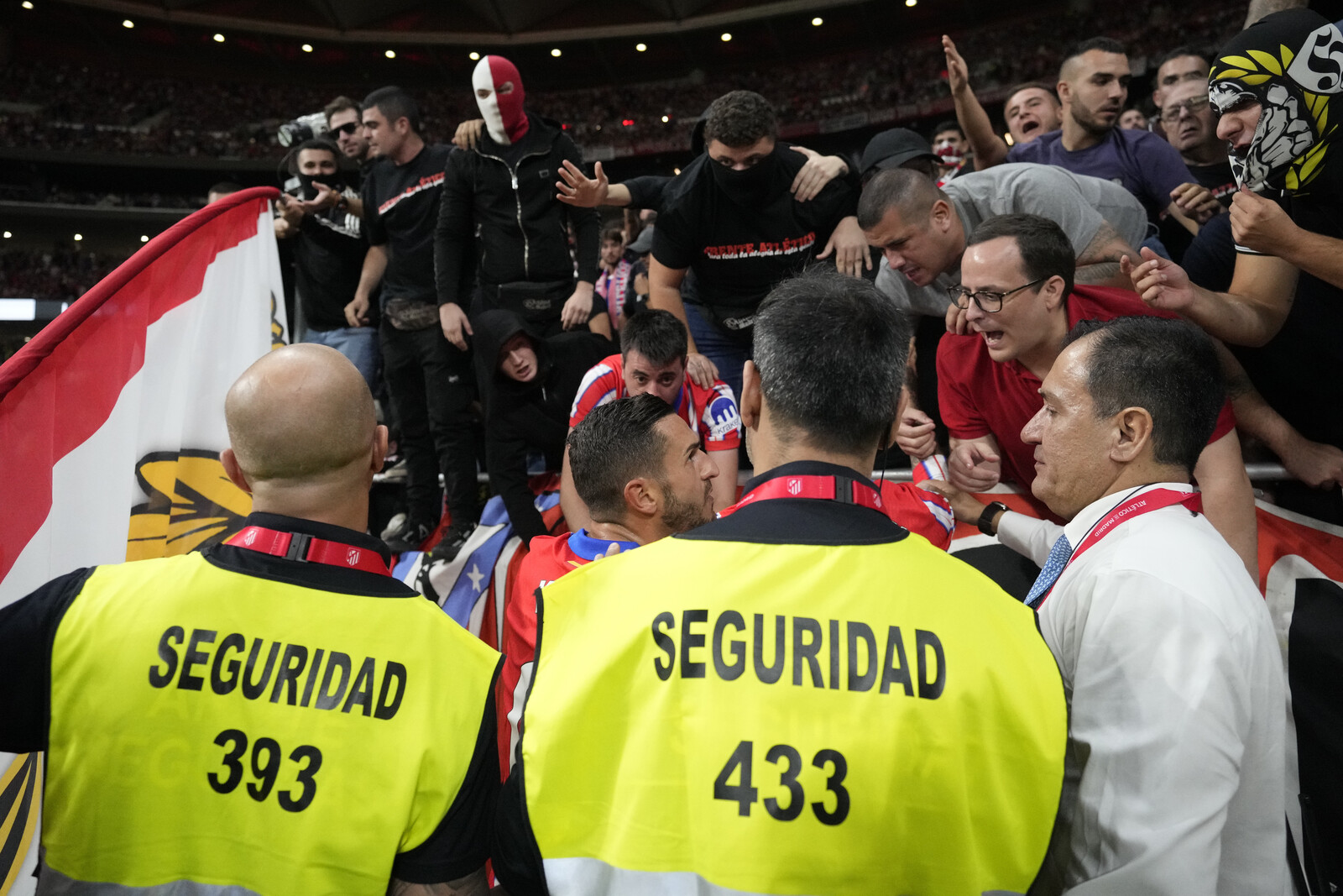 Scandal scenes in the Madrid derby – forced to abandon