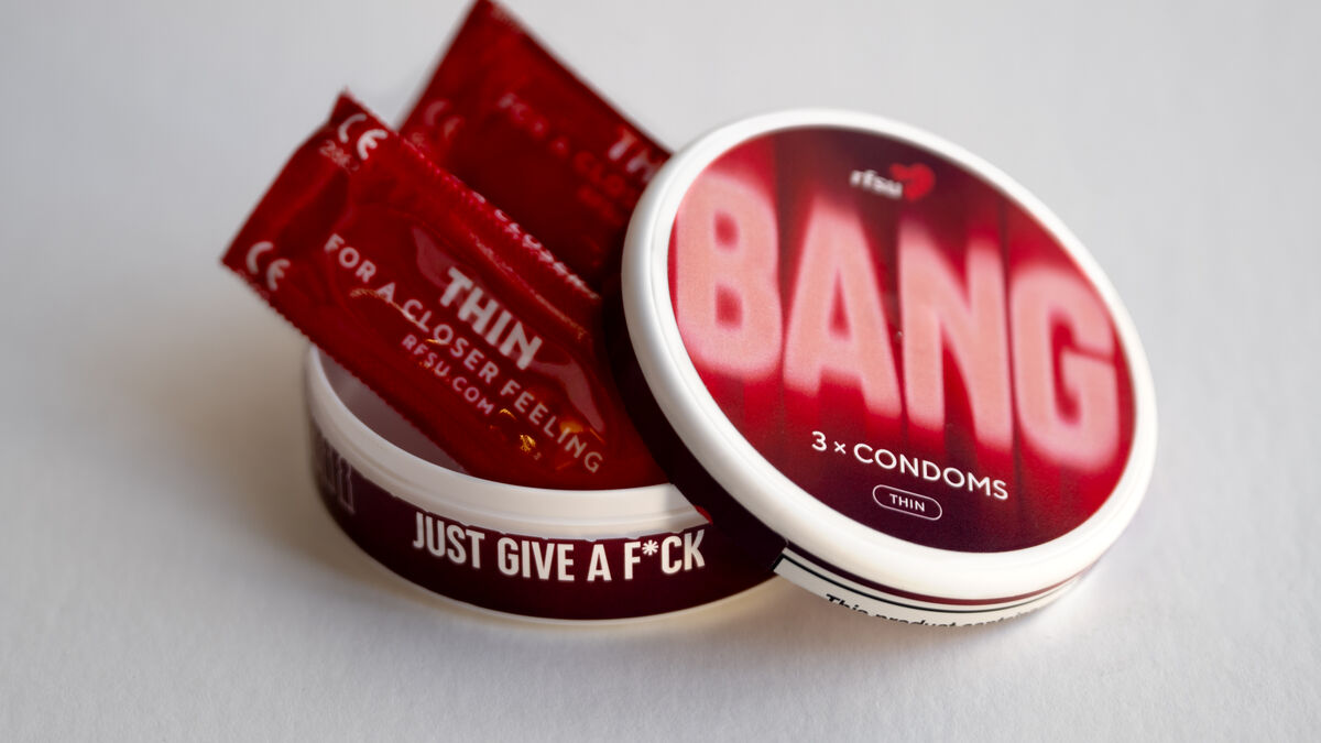 Condoms in a snus tin